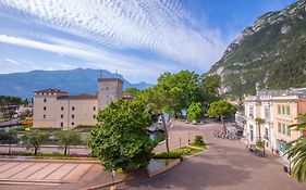Residenza Rocca del Lago 3